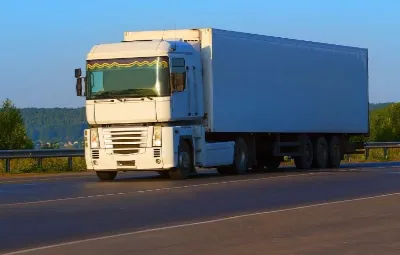 Adana ile Kemer Arası Öğrenci Eşyası Taşıma